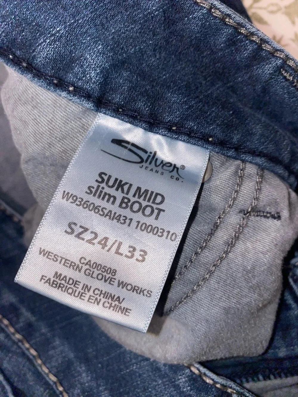 Silver‎ Jeans Suki Mid-Rise Dark Indigo Bootcut Jeans